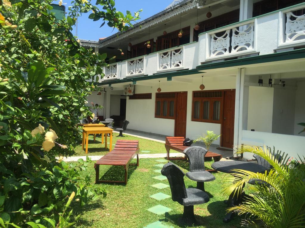 Srilanka Ayurveda Hotel Hikkaduwa Exterior photo